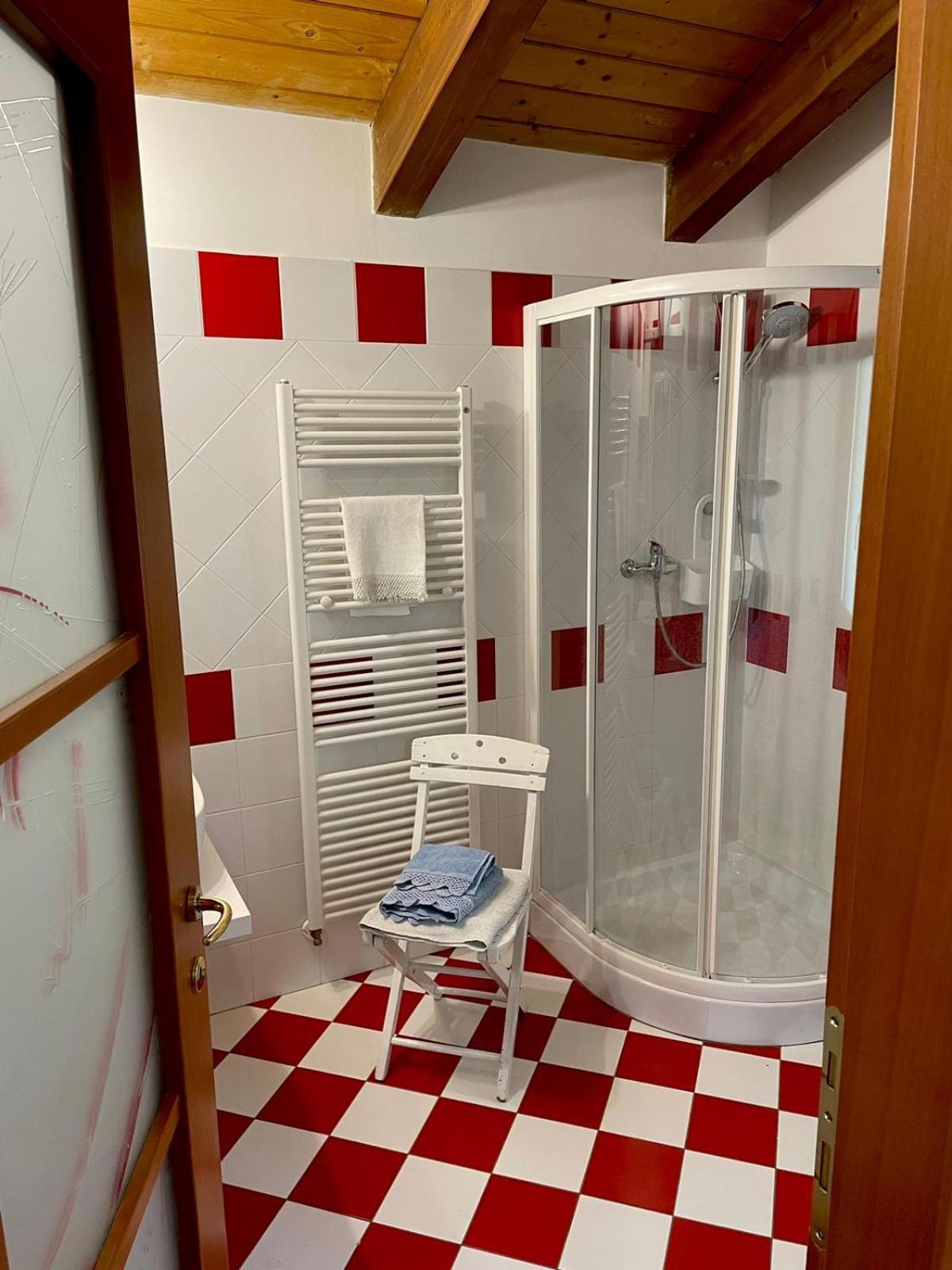 L'Angolo Di Leo Borgofranco d'Ivrea Экстерьер фото